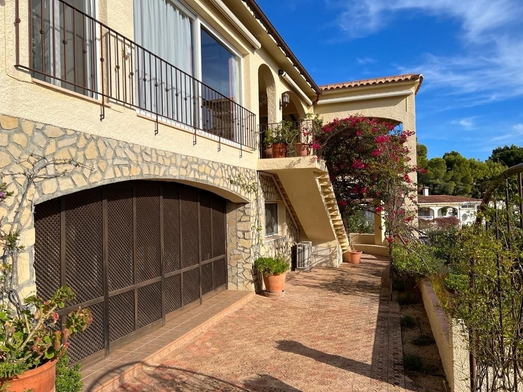 5 bed casa / chalet in Altea