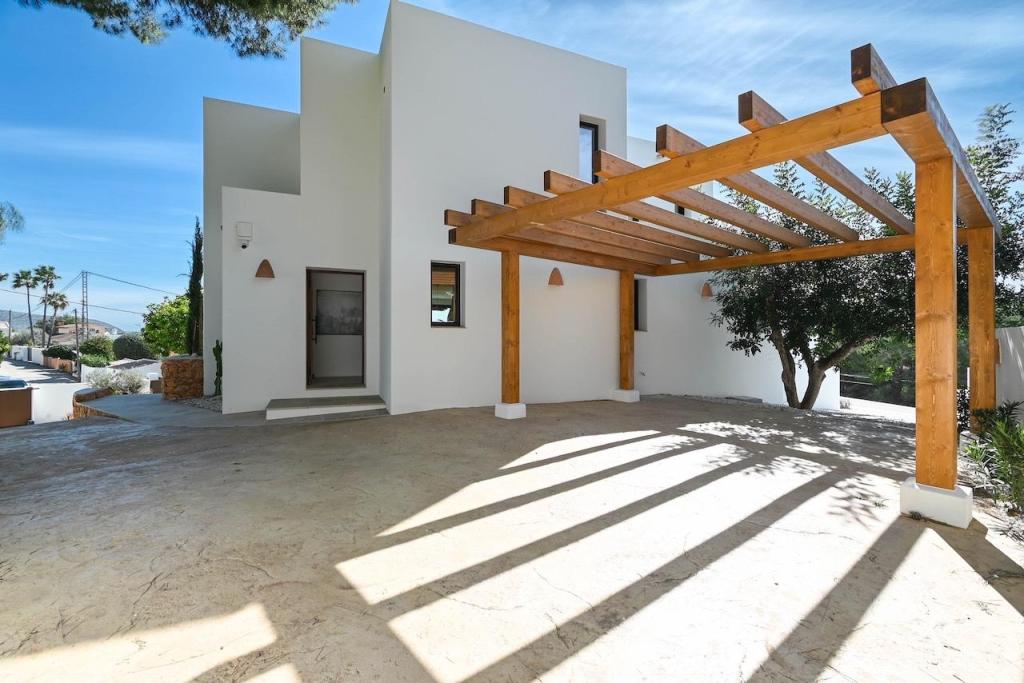 4 bed villas in Moraira