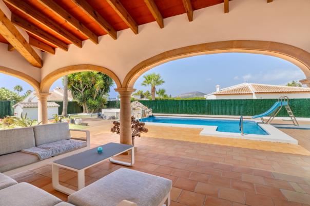 Renovated Mediterranean Villa For Sale in La Guardia Park Javea