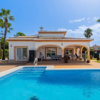 Renovated Mediterranean Villa For Sale in La Guardia Park Javea