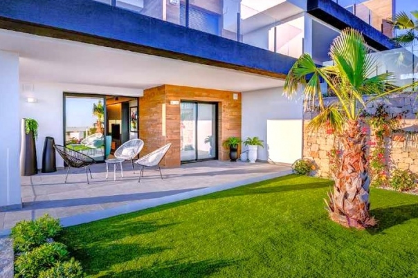 2 bed apartment in Benitachell