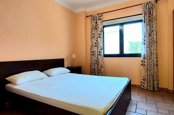 5 bed villa in Calp