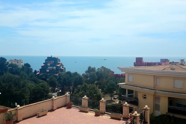 5 bed villa in Calp