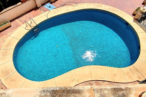 5 bed villa in Calp