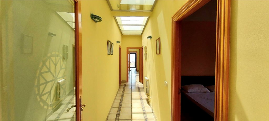 5 bed villa in Calp