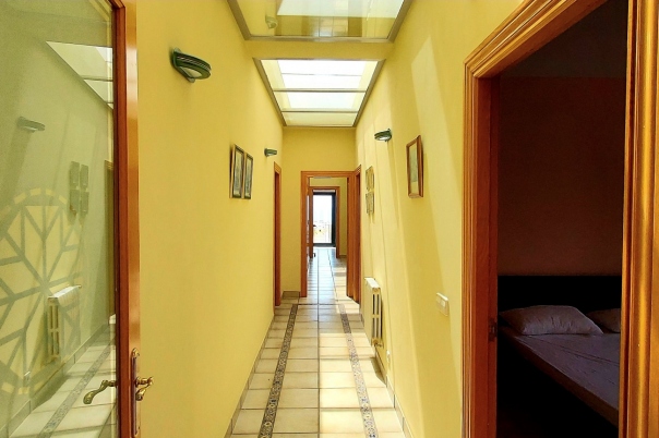 5 bed villa in Calp