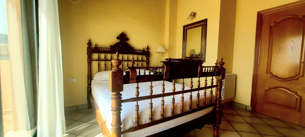 5 bed villa in Calp