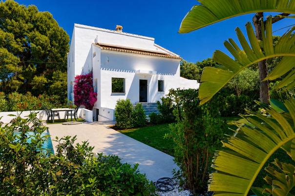 12 bed villa in Jávea