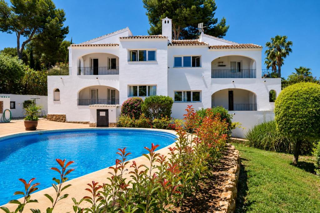 12 bed villa in Jávea