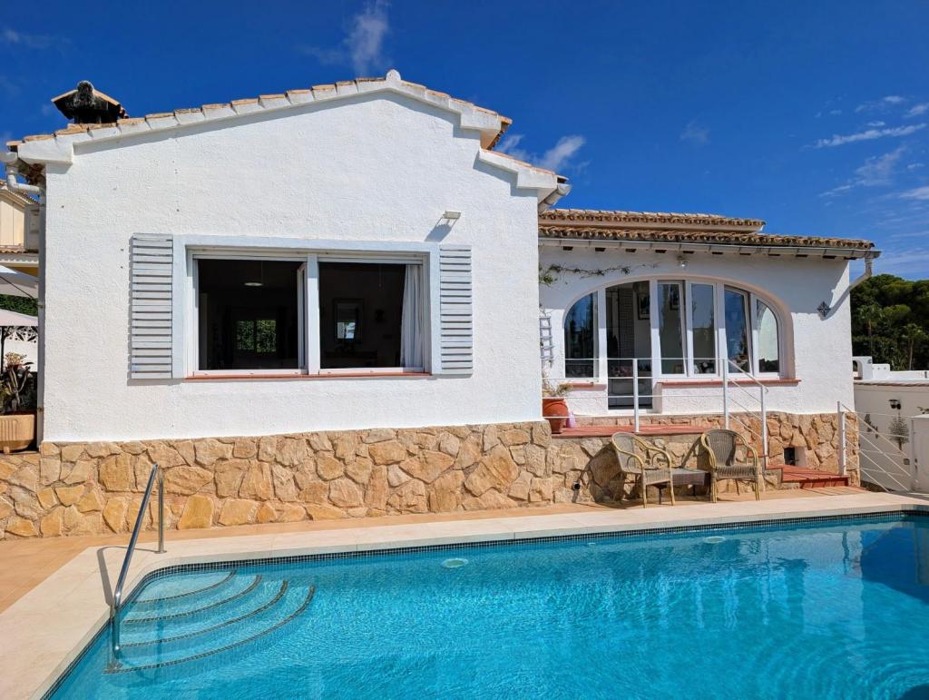 3 bed villas in Moraira