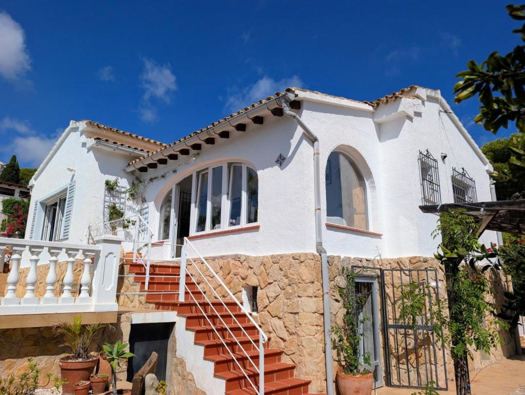 3 bed villas in Moraira