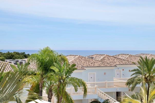 2 bed apartment in Benissa