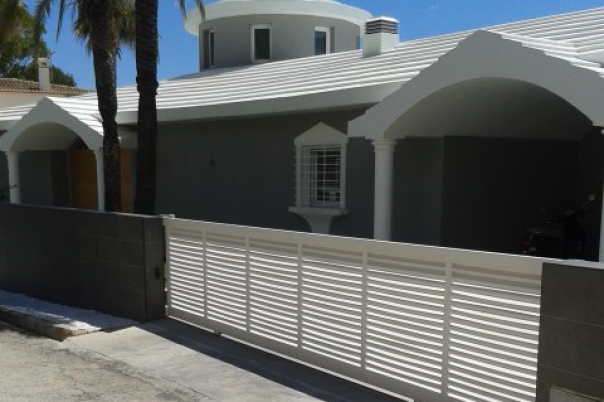 Security & Services Costa Blanca - Electric Gates, Garage Doors & Locksmith