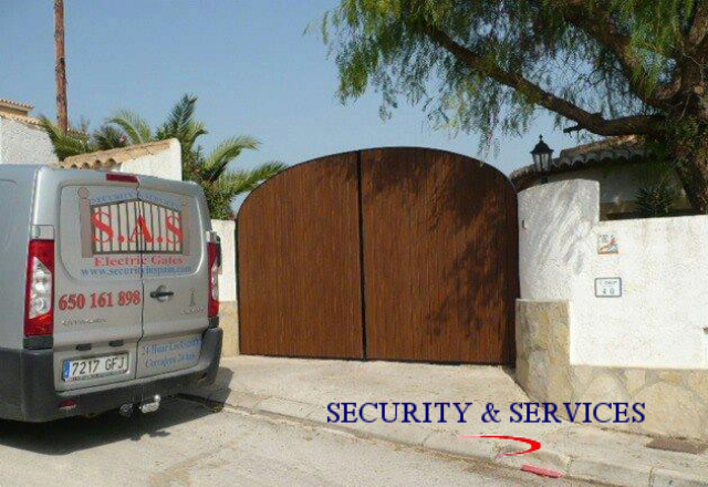Security & Services Costa Blanca - Electric Gates, Garage Doors & Locksmith