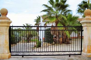 Security & Services Costa Blanca - Electric Gates, Garage Doors & Locksmith