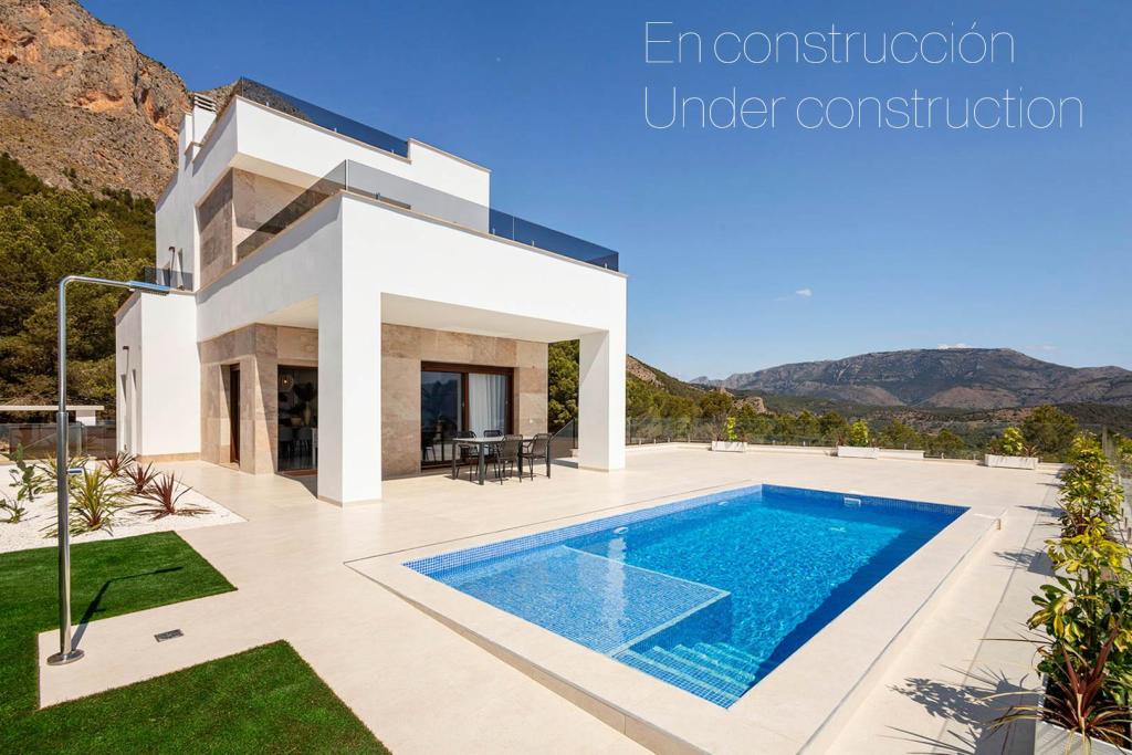 3 bed villa in Polop
