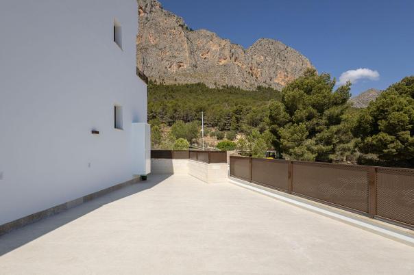 3 bed villa in Polop
