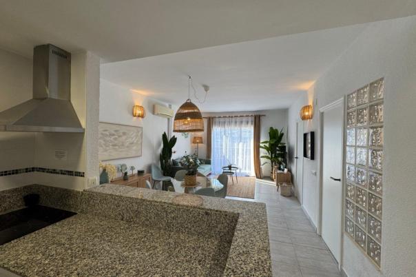 2 bed apartment in Moraira
