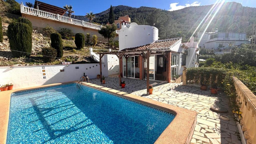 2 bed villa in Denia