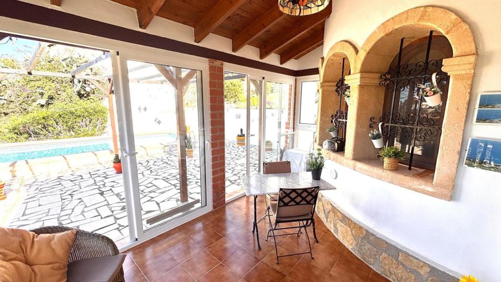 2 bed villa in Denia