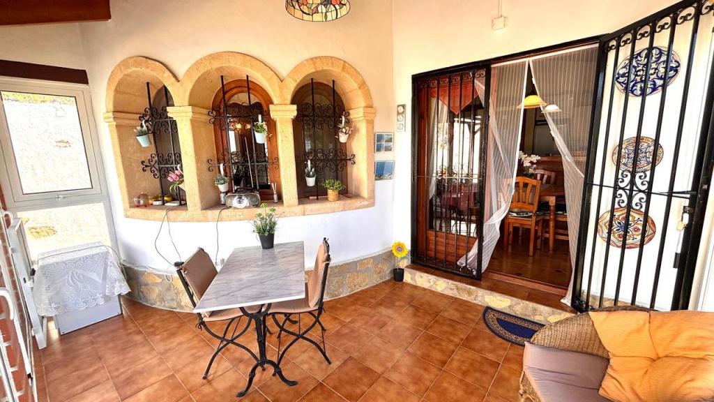 2 bed villa in Denia