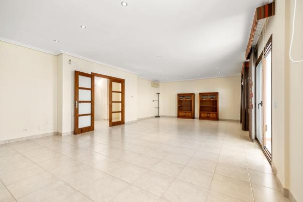 6 bed villa in Altea