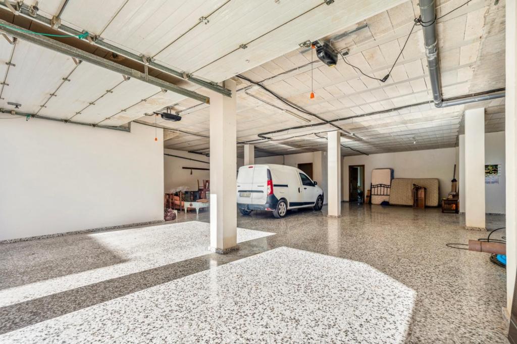 6 bed villa in Altea