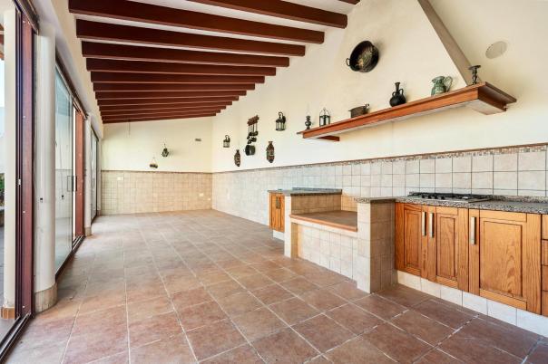 6 bed villa in Altea