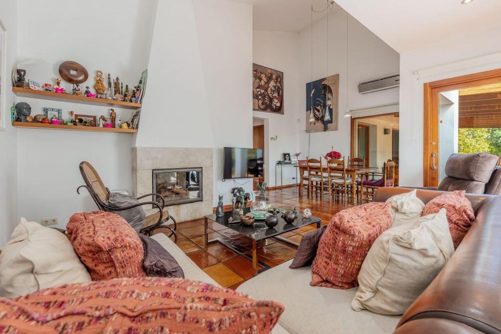 5 bed villa in Ondara