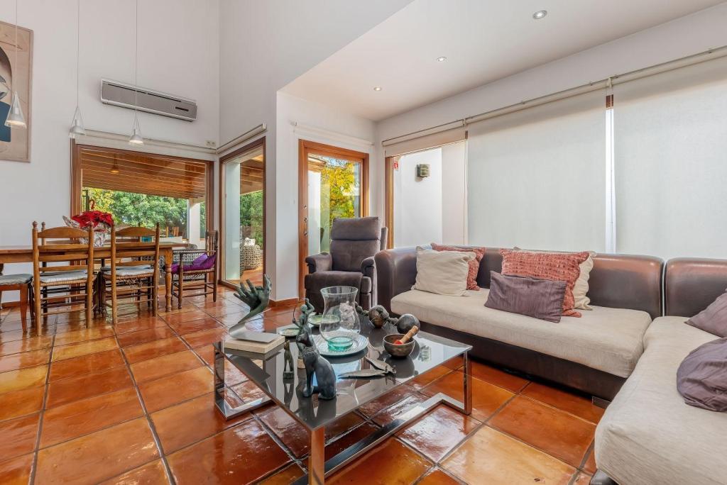 5 bed villa in Ondara