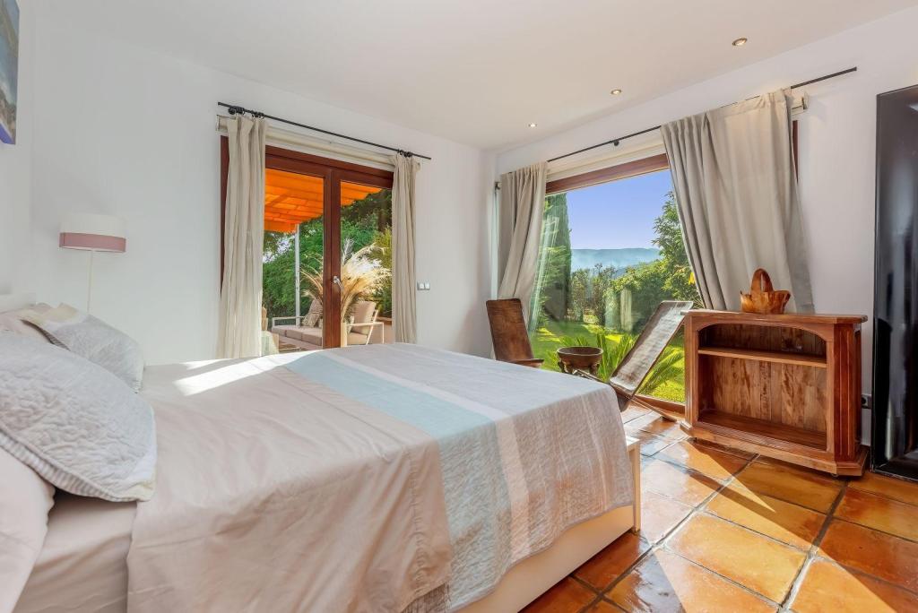 5 bed villa in Ondara