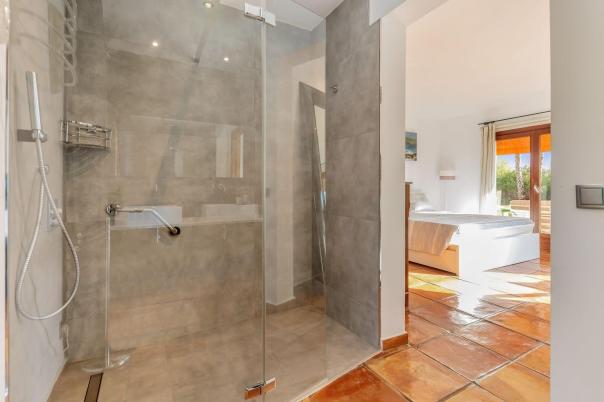 5 bed villa in Ondara