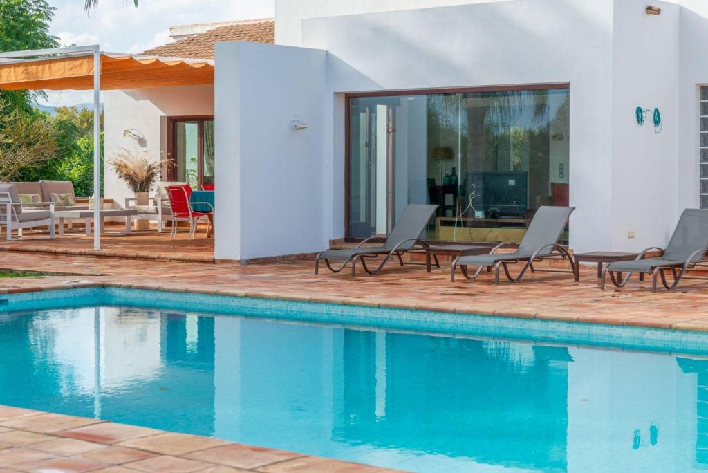5 bed villa in Ondara