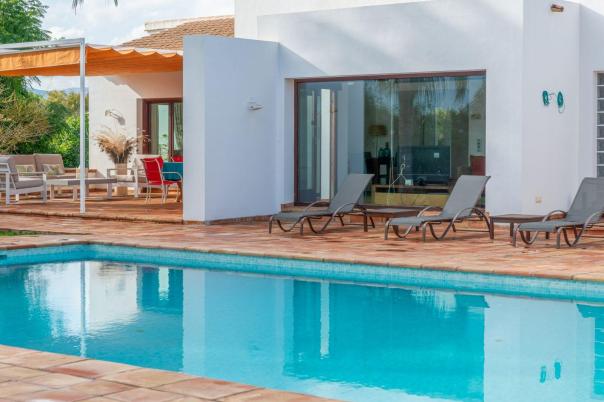 5 bed villa in Ondara