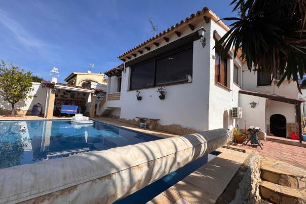 3 bed villa in Moraira