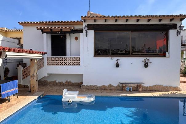 3 bed villa in Moraira