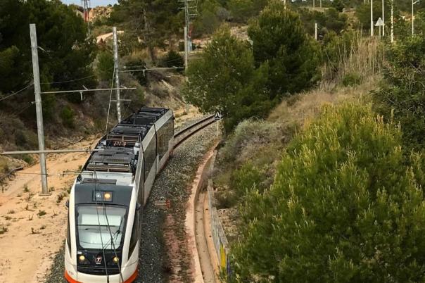 Using the TRAM in Calpe: A Practical Guide to Line 9