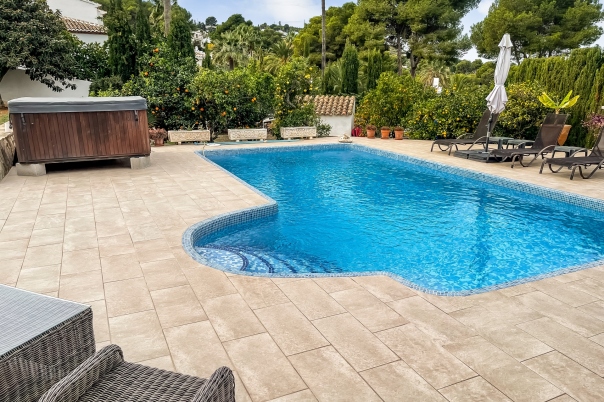 5 bed villa in Xàbia