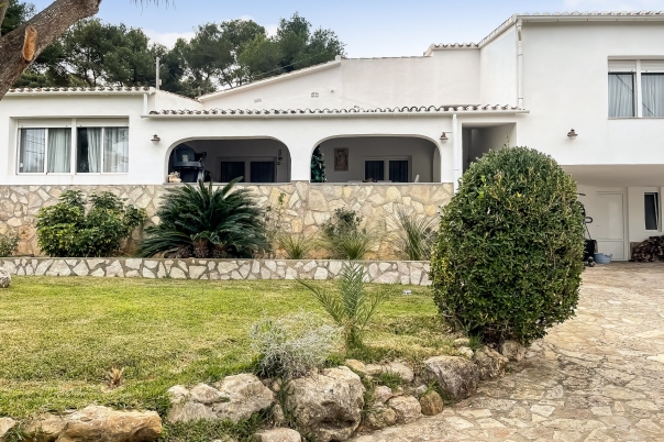 5 bed villa in Xàbia
