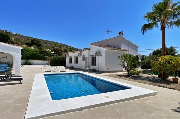 3 bed villa in Moraira