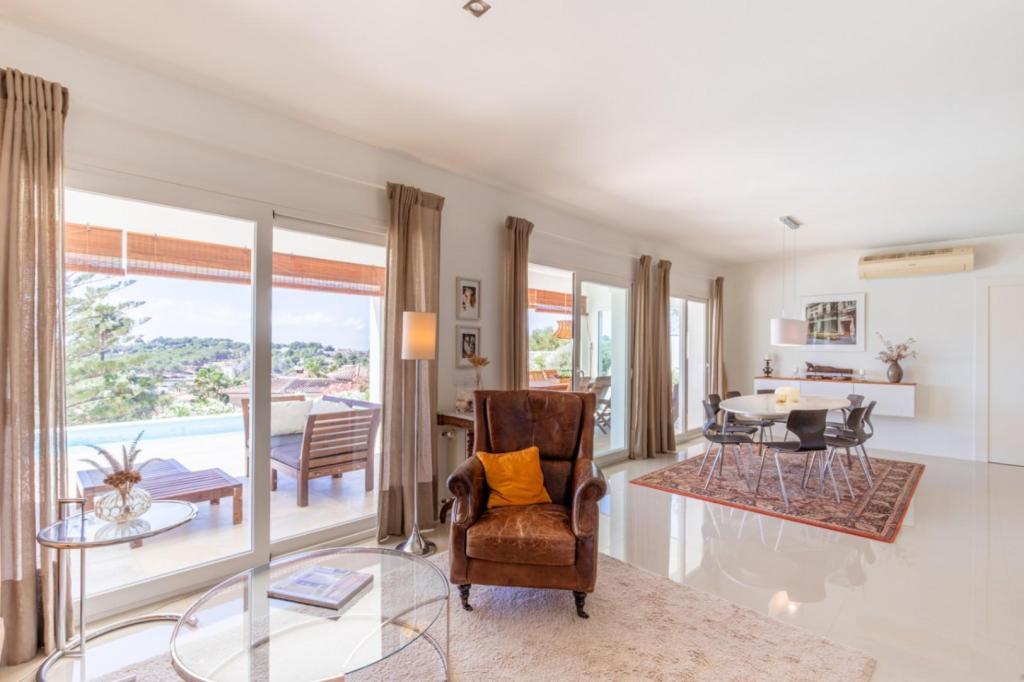 3 bed villas in Moraira