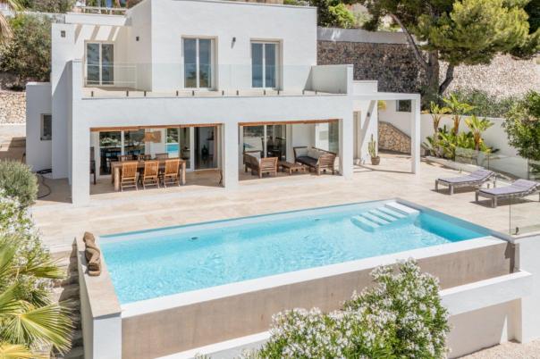 3 bed villas in Moraira