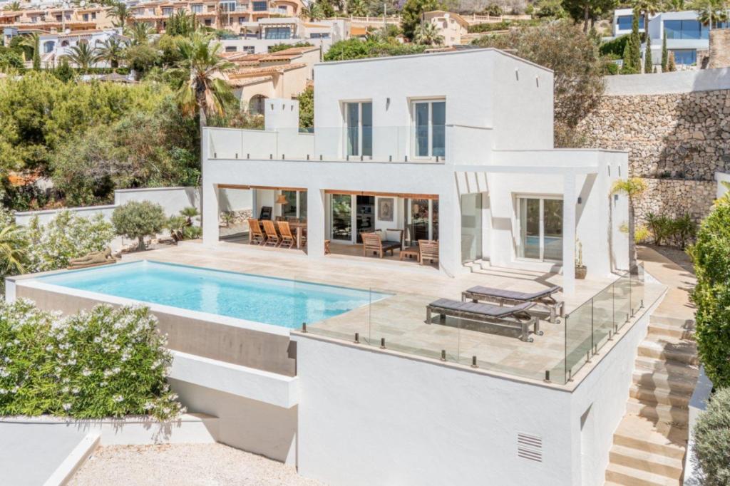 3 bed villas in Moraira