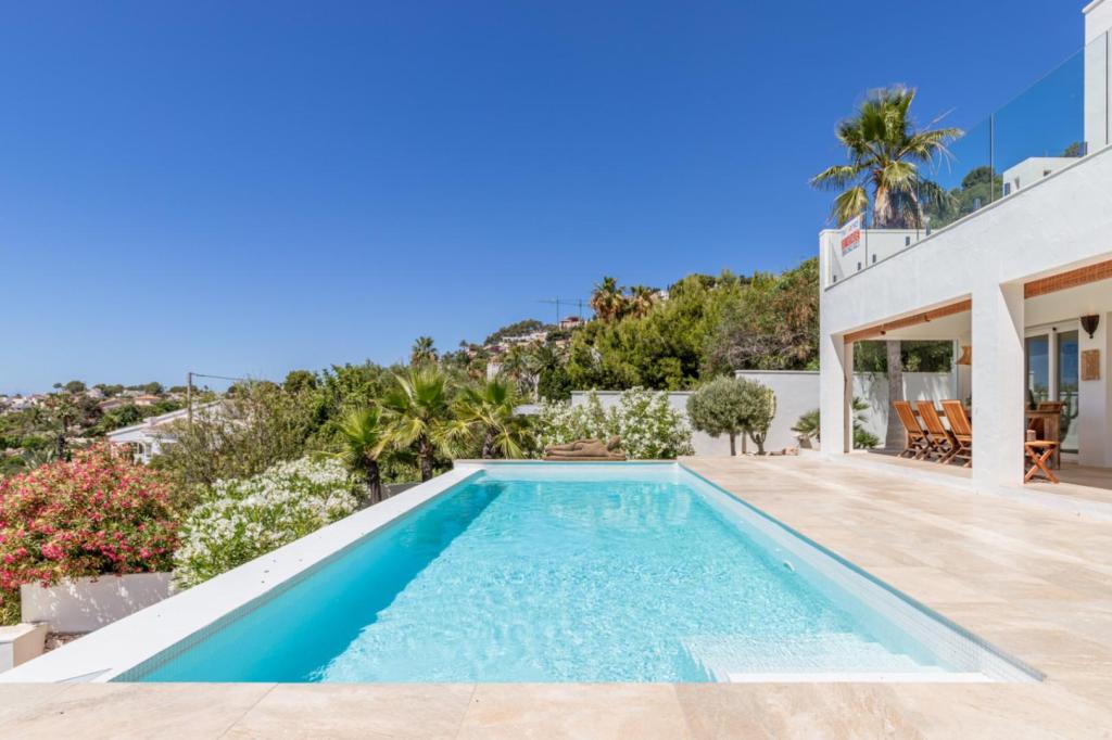 3 bed villas in Moraira