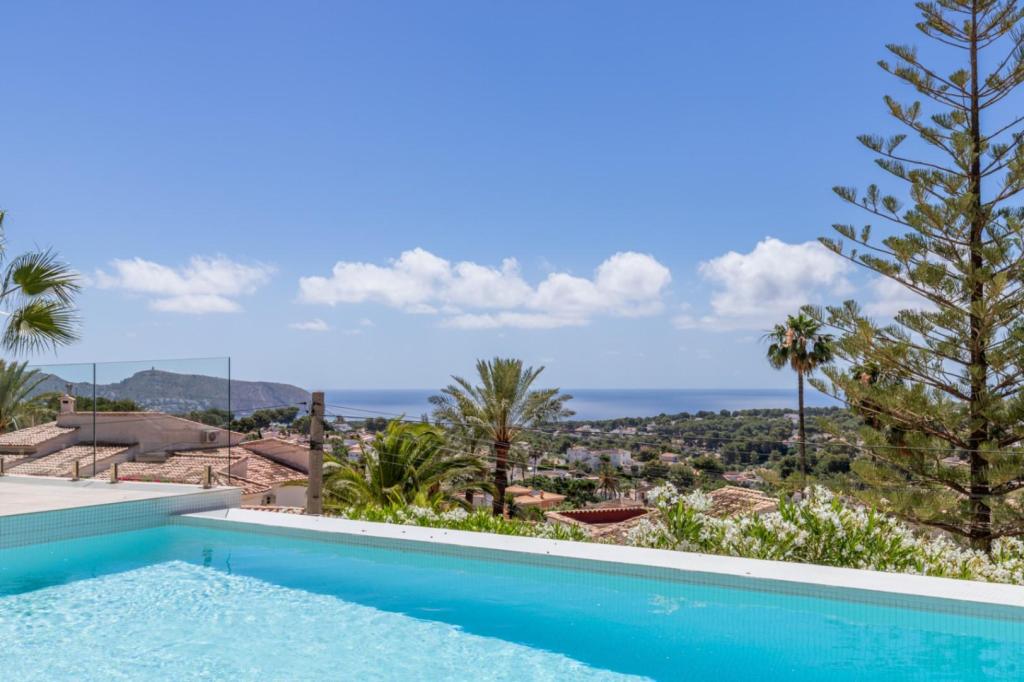 3 bed villas in Moraira