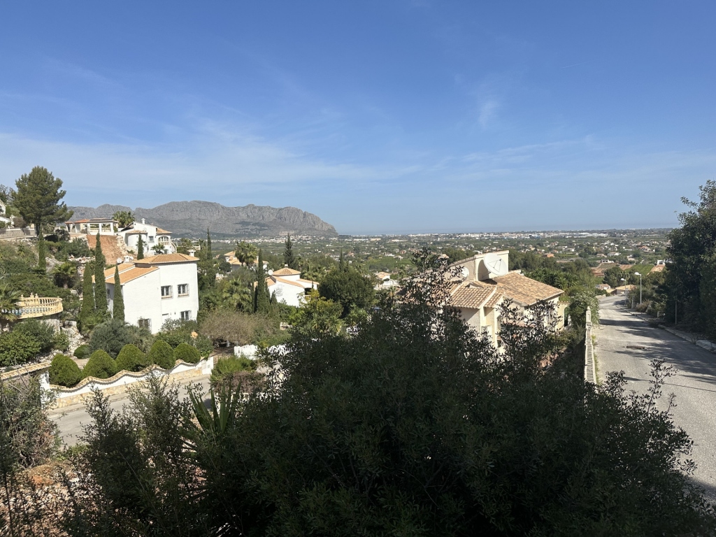 5 bed villa in Pedreguer