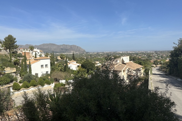 5 bed villa in Pedreguer
