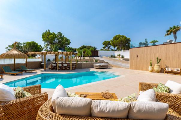 4 bed villa in Altea