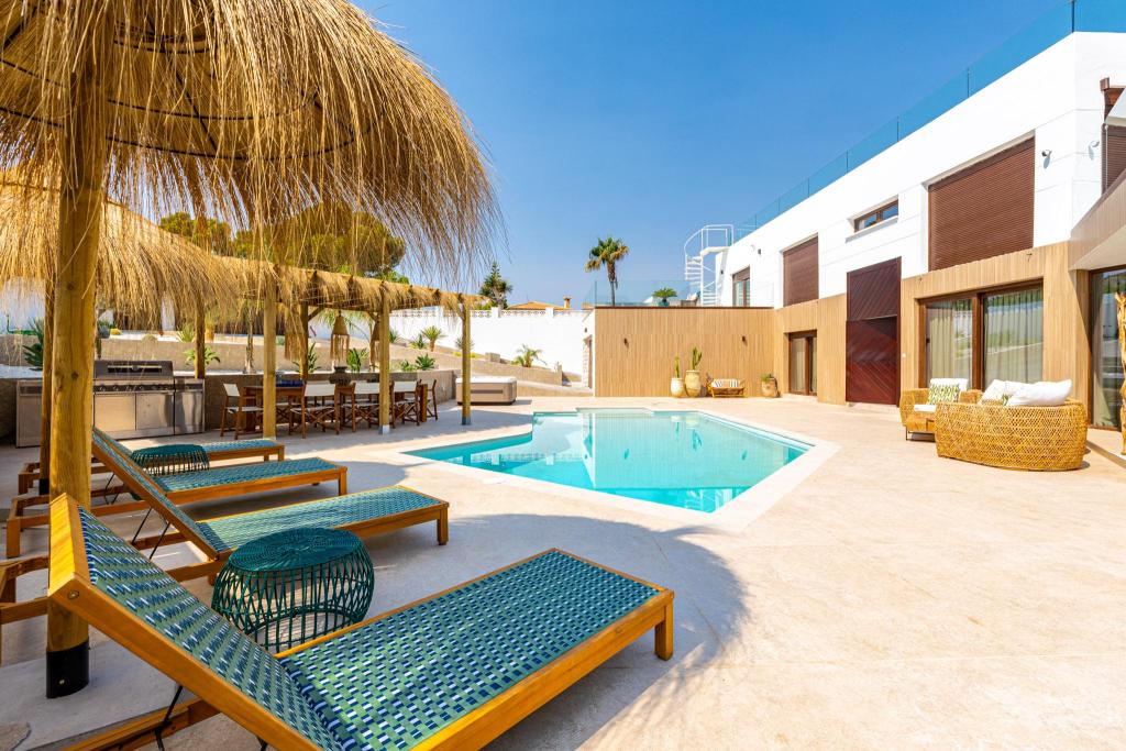 4 bed villa in Altea