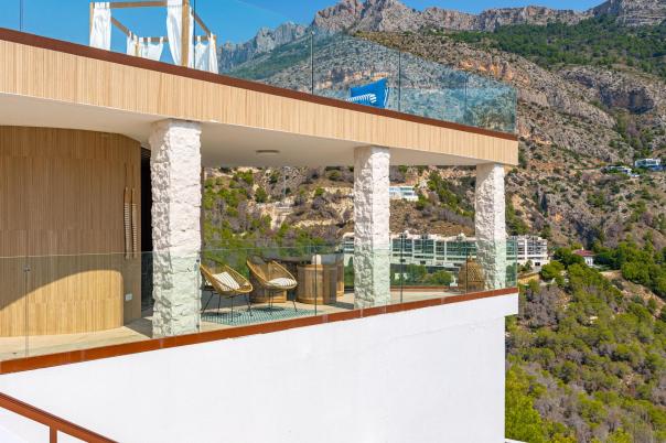 4 bed villa in Altea